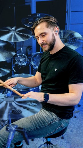 Drumeo on Instagram: "Nic Collins Hears Opeth for the First Time ⚡️ Take a sneak peek inside the mind of Nic Collins, drummer for Genesis, Mike + The Mechanics, and Better Strangers! Head over to the Drumeo channel to watch him listen to Opeth’s “Ghost of Perdition” for the very first time and create a drum part on the spot. 🥁: Nic Collins 🎤: Opeth 🎧: Ghost of Perdition #drumeo #musoramedia #niccollins #opeth #hearsasongforthefirsttime"