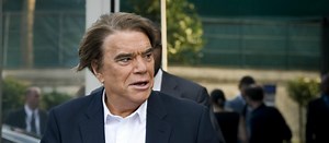 VIDEO : Bernard Tapie chante en direct « J'aurais voulu être un artiste »