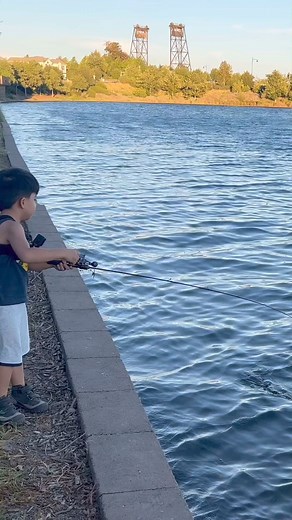 flashback mini never misses ! ! #bfsfishing #bassfishing #panfishing #panfishassassins #baitcastinglife #zmanfishing #fishinglife #kidsfishing #baitfinesse #fishing #largemouthbass #bassslayer #sunfish #bluegillslayer #baitfinesseempire | ARC Spooky