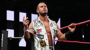 Video: Alex Shelley Receives Newly Designed TNA World Championship - Wrestling Inc.