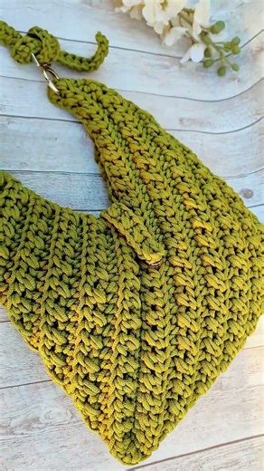 Easy&Fast Hobo One-Piece Bag #crochethobobag #crochetshoulderbag #crossbodybag #crochet #Hobobag