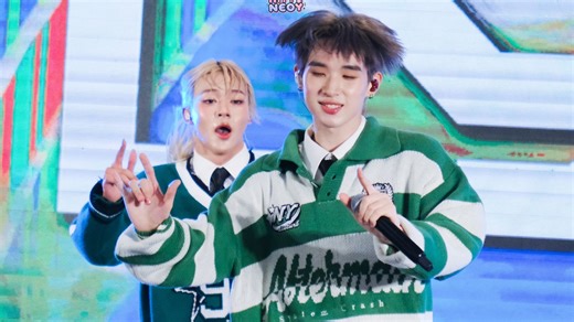 [251221] 莲花免费现场honglego当众调情全网合集 #LYKNXLotuss