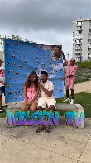 Bideo is going around the world they got scared when they saw the bees 🐝 🐝 #funny #humor #comedy