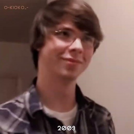 Alex Kraile edit// 1985(2009)// Marble hornets