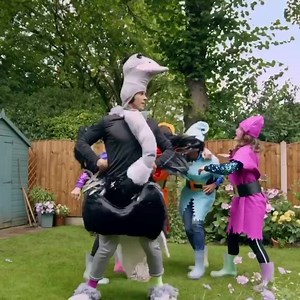 Freeze! Our brand new song from Andy and the Band goes live on our YouTube channel at 4pm GMT today!🙌🏻😀It’s the perfect track for secret missions 🤫(Ostrich/gnome outfits are also recommended.)🤣 Time to work on your freezing skills kids! See you on the Andy and the Odd Socks YT channel at 4!👍🏻😊 https://www.youtube.com/watch?v=ZmbZx8RREU4 #canihavemyballback | Andy and the Odd Socks