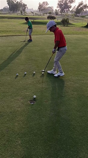 Putting match challenge #tiger #future #golf #titliest