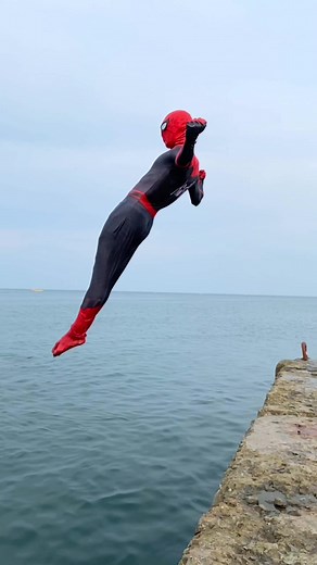 Moscow Spider-Man Leaps Into the Sea