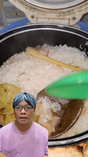 Cara membuat nasi liwet yang simpel dan enak #shorts #nasiliwet #nasiliwetricecooker