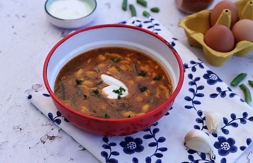 Klasszikus zöldbableves házi nokedlivel | Mindmegette.hu