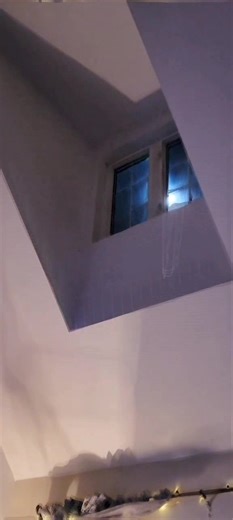 Schizophrenia Simulator Experience: Hearing Voices and Hallucinations