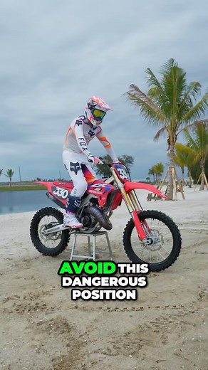 866K views · 10K reactions | This is about as simple as it gets! Follow this basic tip and ride with more confidence than ever! #MotorcycleTraining#LearnToRide#MotorcycleSchool#RidingSkills#MotoAcademy#MotorcycleClass | The Moto Academy | Facebook