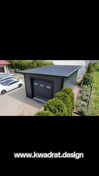 Budowa garażu i hali z płytą warstwową w Warszawie