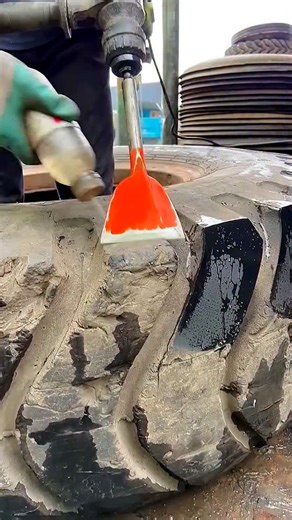 Real Engineerings | Engineering & Technology & Gadgets & DIY on Instagram: "Reviving the Giants: Resurfacing a Massive Off-Road Tire! ⚙️🚚 Witness the incredible process of extending the life of some of the world's largest tires! This video shows the preparation stage for tire retreading or recapping—a crucial maintenance procedure for the colossal tires used on heavy machinery in mining, quarrying, and construction. Why Tire Retreading is Essential These giant tires cost tens of thousands of do