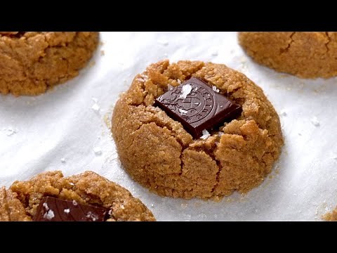 Easy Peanut Butter Cookies in 15 Min! (Only 3 Ingredients)