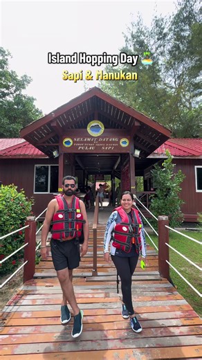 Thank you Ms. Manisha & husband 💕 for joining our island hopping package and join the TikTok trend with us! 🤣🎥 🏝️ Sapi Island 🏝️ Manukan Island If you want to experience the same fun adventure, contact Min at 019-9008803 📲 We’ve got plenty of amazing Sabah packages waiting for you! 🌊✨ #lrglobal #lrtravel #foryou #island #kotakinabalu