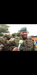 🚨🇨🇩 #RDC | CRISE HUMANITAIRE AU SUD-KIVU 🇨🇩🚨 À #Uvira, des dizaines de familles banyamulenge ont été contraintes de fuir après le retour des miliciens wazalendo et des #FARDC. 🔥🏚️ Pillages, destructions de maisons ⚠️🎯 Menaces ciblées contre des civils 👩‍👧‍👦👵 Femmes, enfants et personnes âgées livrés à eux-mêmes 🗣️ « Nous avons fui dans l’urgence. On nous attaquait, on nous jetait des pierres. Nous avons tout laissé derrière nous », témoignent des déplacés. ➡️🤝 Une délégation de l’