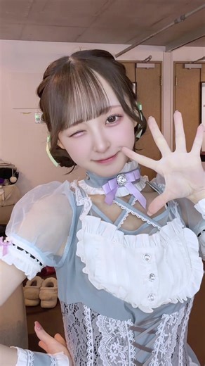 #今日また寒いらしいよ最近暖かったから今日かわいい服着るの楽しみにしてたのにめちゃ寒くて防寒界隈に逆戻り #最近すごく遠征している気がする東京の人寂しい？ #おうち決まったから配信2月くらいからできるかもしれない🥰 #でもべつにしゃべりたいことない