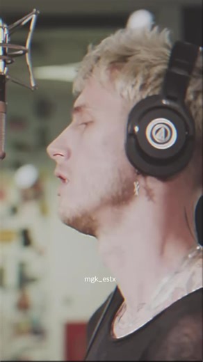 El diablo🔥 #mgk #mgkedit #fyp #foryou #foryoupage #machinegunkelly #machinegunkellyedit #edit #mgktok #mgkandmeganfox #mgk666 #machinegunkellyvideos #colsonbaker #colsonbakeredit #colsonbakervideo #capcut #est4life #estforlife #est4life19xx #est19xx #eldiablo #hoteldiablo