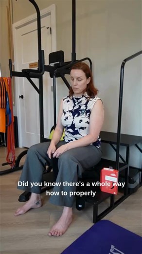 Struggling with compression socks? Here’s how to put them on and take them off the right way — without the fight! ✨ Compression socks are amazing for circulation, recovery, and injury prevention — but only if worn correctly. Want to know when and how to use them for maximum benefit? Our team at VC Athletic Therapy Health Collective is here to guide you. 📞 (613) 687-2002 📍14 Canadian Forces Drive Unit A, Petawawa, Ontario 📧 assist.vcathletictherapy@gmail.com #VCATHealthCollective #CompressionS