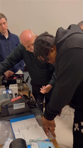 Day Two of the December Fundamentals of Locksmithing is wrapped up with a bow! Day One led strong with hands-on training, and today the students are back at the machines sharpening their skills. 🔐💥 A big thank-you to Greg Perry for expertly instructing the class, and Walt Hollis for assisting and capturing video throughout the week. A big thanks to Hutch Hibbard from IML explaining the role lock distributors play in the chain of purchasing and why it's important. https://www.imlss.com/ Februar