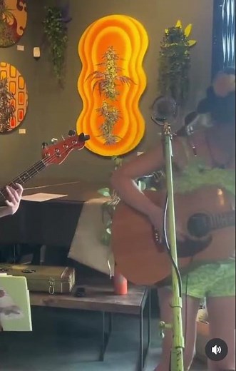 Junebug Bayer - No Particular Place to Go (C. Berry 1964) #livemusic #acousticguitar #junebug
