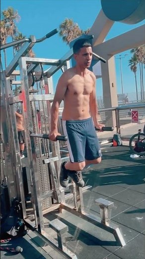 My FULL Muscle Beach Workout | Getting Shredded in Venice