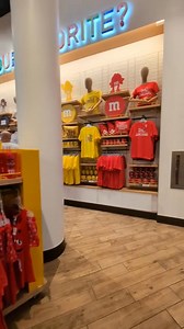 6.1K views · 42 reactions | We visited the M&M store at Disney Spring #MM #disney #orlandocity #waltdisney #florida #orlandoflorida | Disney World Packages -Orlando Florida | Facebook