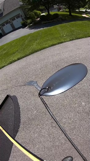 Olas just wandeing off at Disneyland Paris at the New World of Frozen coming next March! Beyond cute#disneyland #WorldOfFrozen#frozen #disneyadventureworld#disneylandparis