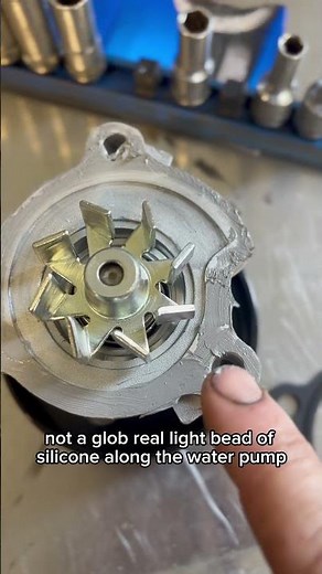 Gasket Trick Every Mechanic Should Know! 🔧💡