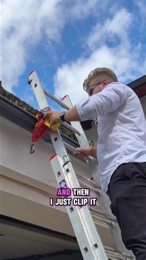 Safer ladder hack with lock jaw grip