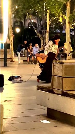 Flamenco: The beautiful dance of Seville Spain #seville #flamenco