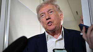 Is Donald Trump Raising Minimum Wage To $25 Per Hour? Fact-Checking Claim