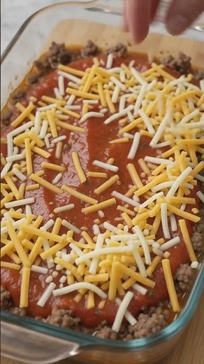 🧀 Cheesy Meatball Casserole
