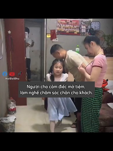 Trong thế giới không âm thanh của người cha, tình yêu lại vang lên thật mãnh liệt. #haizaizhumedia #cauchuyen #khoanhkhac #nhanvan #ynghia