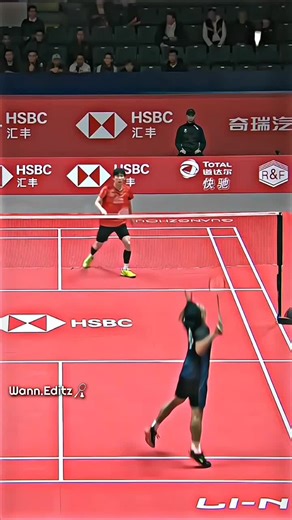 Netting Nya Setipis Tisu di Badminton