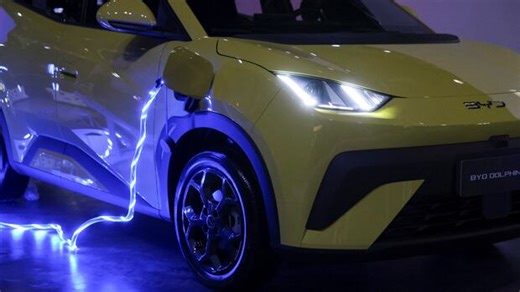 Canada loosens tariffs on Chinese EVs