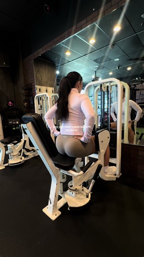 hate squats? save THIS glute day🩷 (details in caption) Abductions — 3 x 12–15 90° hold abductions — 3 x 30 sec Adductions — 3 x 30 sec Leg press — 3 x 12–15 Single-leg press — 3 x 12 each Single-leg cable kickback — 3 x 12–15 each Hamstring curl — 3 x 12–15 (progressive overload) Focus on: slow negatives, full range of motion, and squeezing at the top of every rep. Control the weight, don’t swing it. Save this for your next leg day 💗 #legdayworkout #gluteworkouttips #gluteworkout #legday #begi
