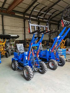 [Hot Item] 500kg Mini Front End Loader Small Mini Ride on 4 Wheel New Energy Loader
