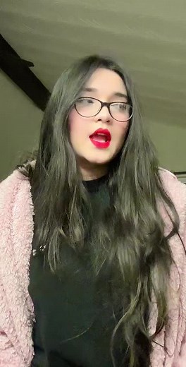 Stunning Gradient Hair Transformation in Cozy Setting