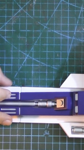 How the R2-D2 model comes together piece by piece