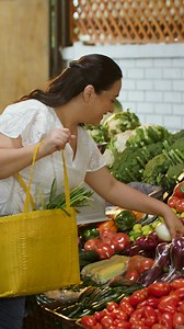 11K views | ¡En #AgentesBi todo lo resuelves aquí mismito! Remesas, pagos y compras, todo eso y más en la verdulería, en la librería, en la farmacia de confianza, encuentra el más cercano aquí https://agentes.bi.com.gt/ubicaciones/ #AquíMismito #JuntosSiempreHaciaAdelante | Banco Industrial | Facebook