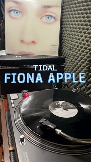 Fiona Apple - TIDAL 2LP UNBOXING #fionaapple #tidal #vinyl ‪@fionaapple‬
