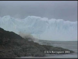 Rullende isfjeld – Tsunami-lignende bølge skabt af isfjeld