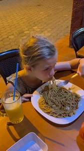 3 comments | Lia's at Restaurant & Tries my Incan Berries | The Raw Food World | Facebook