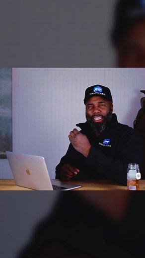 Want to know one of the secrets to building a brave horse? It all starts with understanding their perspective. Horses are prey animals, wired to react to potential threats. By learning to see the world through their eyes, you can anticipate their fears and build their confidence. Want to learn more? Join our FREE webinar on "Building a Brave Horse" on January 23rd at 6PM Central! https://steadyhorse.com/braver-horse #SteadyHorse #HorseTraining #BraveHorse #ConfidenceBuilding #UnbreakableBond #Ho