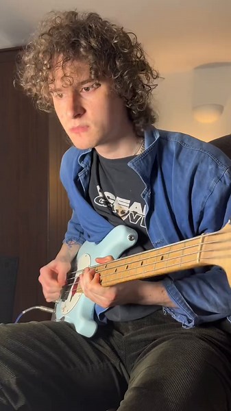 Breathe Bass Cover: Groove with The Prodigy