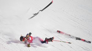 Accidentare horror. Schioarea Nina O'Brien a suferit o dublă fractură deschisă de tibie şi peroneu. VIDEO - Știrile ProTV