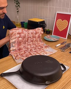 Bacon Basket Mac N Cheese! Served with yummy hot dogs 😎🌭 | Chefclub Network