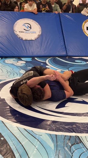 Mastering the Arm Triangle Choke in BJJ
