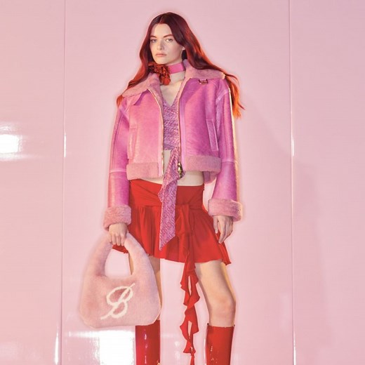 Here's how to wear pink and red together